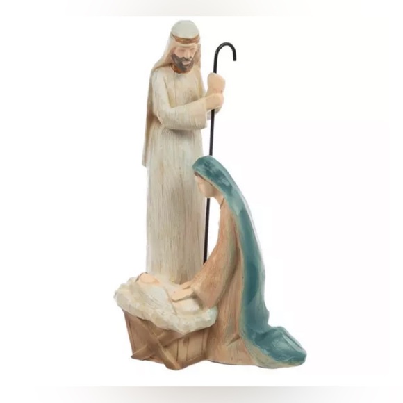 Carved Nativity Scene - Picture 1 of 3